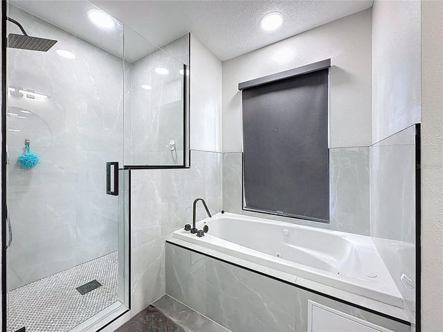 166 MINNIEHAHA CIRCLE, Haines City, FL 33844