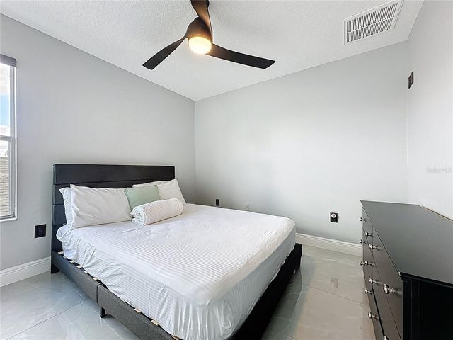 166 MINNIEHAHA CIRCLE, Haines City, FL 33844