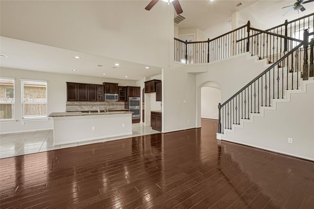 736 Somerset Landing Lane, League City, TX 77573