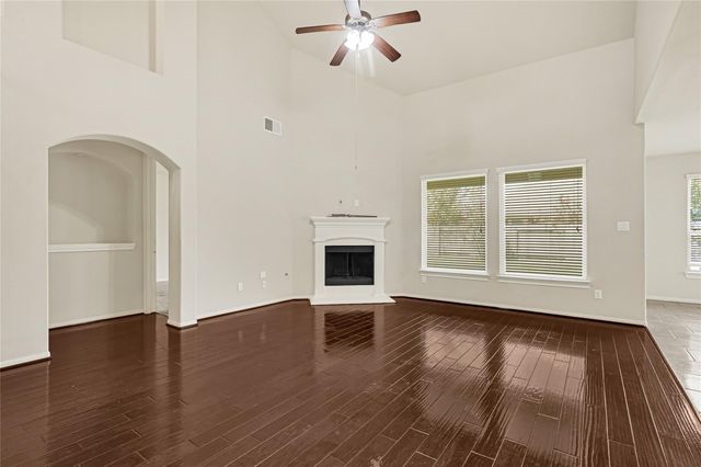 736 Somerset Landing Lane, League City, TX 77573