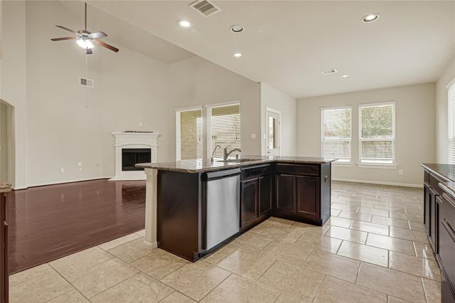 736 Somerset Landing Lane, League City, TX 77573