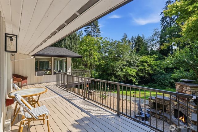 20425 Little Bearcreek Road, Woodinville, WA 98072