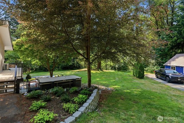 20425 Little Bearcreek Road, Woodinville, WA 98072