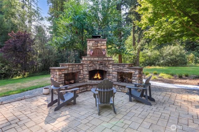 20425 Little Bearcreek Road, Woodinville, WA 98072