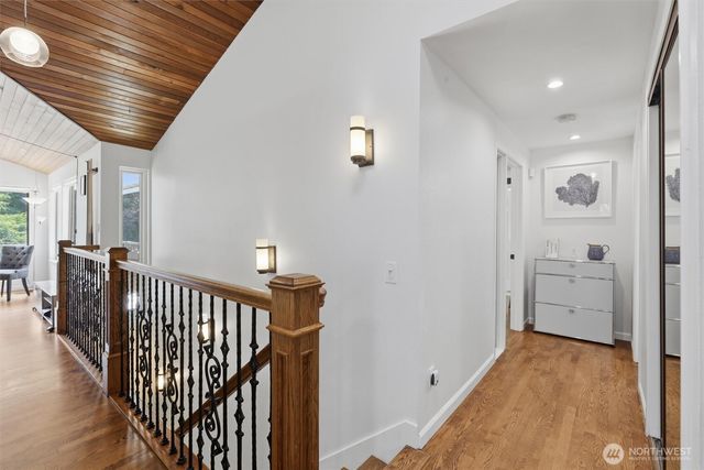 20425 Little Bearcreek Road, Woodinville, WA 98072