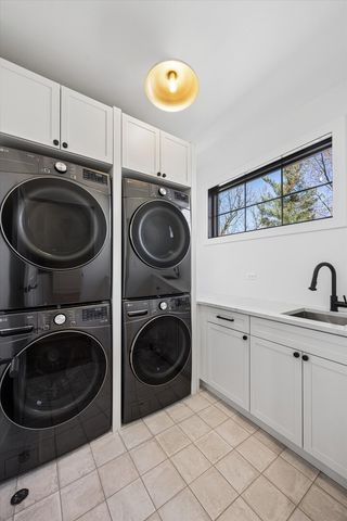 138 N Prospect Avenue, Clarendon Hills, IL 60514