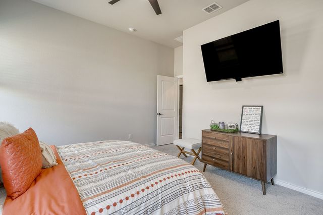 1616 Glade Meadows Drive, Burleson, TX 76058