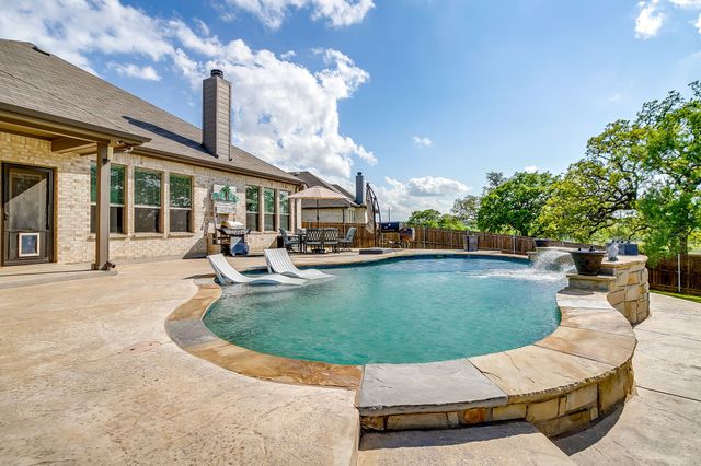 1616 Glade Meadows Drive, Burleson, TX 76058