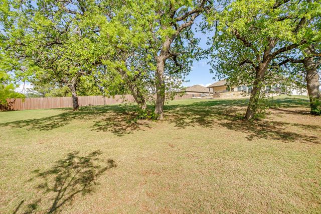1616 Glade Meadows Drive, Burleson, TX 76058