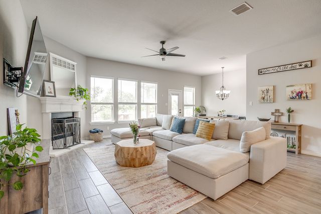 1616 Glade Meadows Drive, Burleson, TX 76058