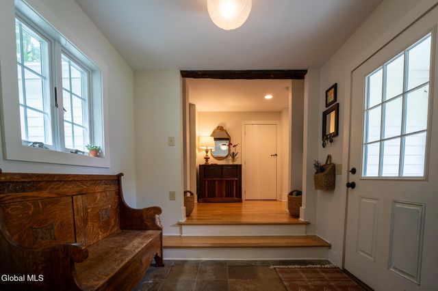 1712 Crescent Road, Clifton Park, NY 12148