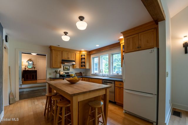1712 Crescent Road, Clifton Park, NY 12148