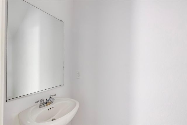 772 Circle WAY, Jarrell, TX 76537