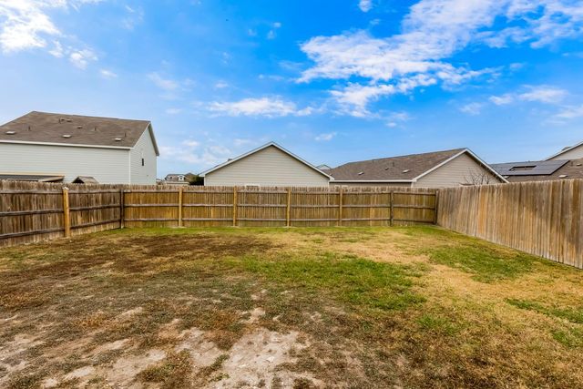 772 Circle WAY, Jarrell, TX 76537
