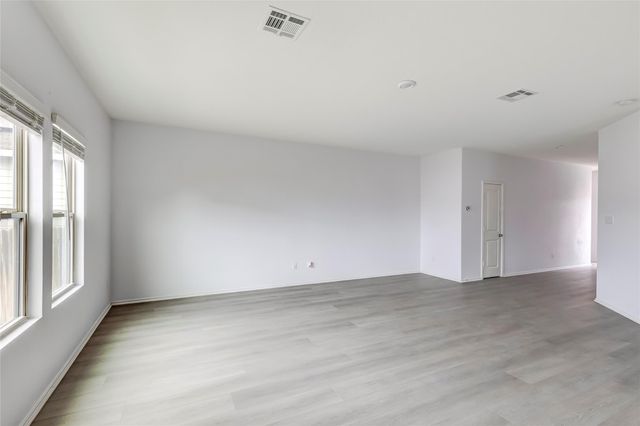 772 Circle WAY, Jarrell, TX 76537