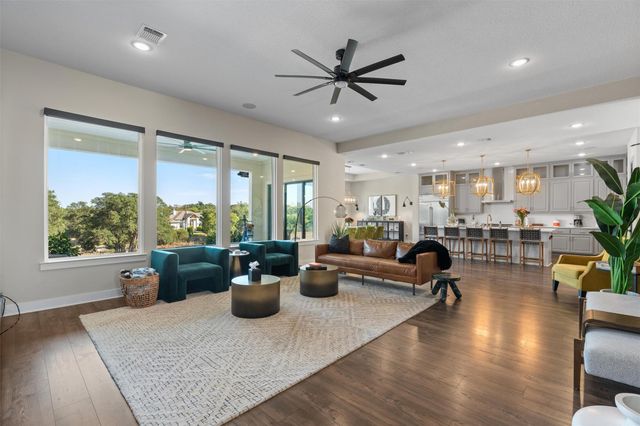 1008 Eagle Point DR, Georgetown, TX 78628