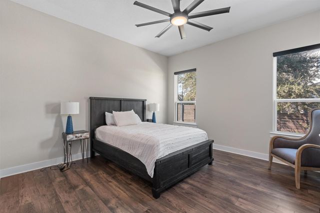 1008 Eagle Point DR, Georgetown, TX 78628