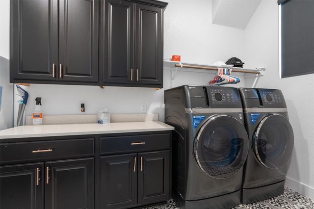 1008 Eagle Point DR, Georgetown, TX 78628