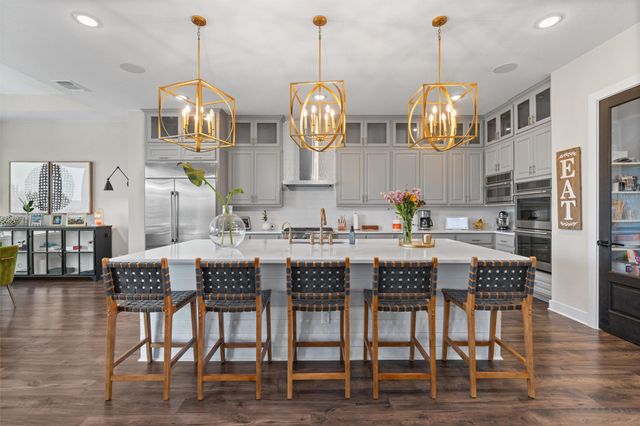 1008 Eagle Point DR, Georgetown, TX 78628