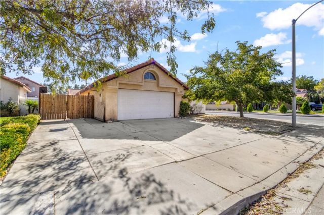 1800 Sierra View, Lancaster, CA 93535