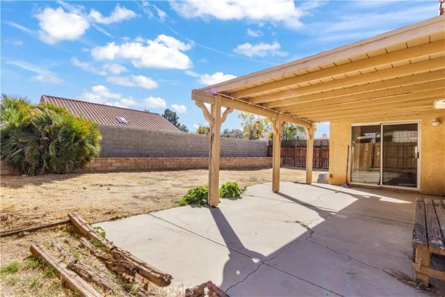 1800 Sierra View, Lancaster, CA 93535