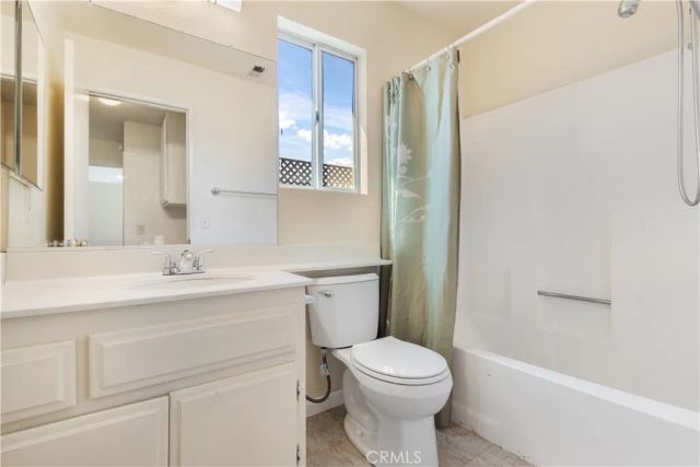 1800 Sierra View, Lancaster, CA 93535