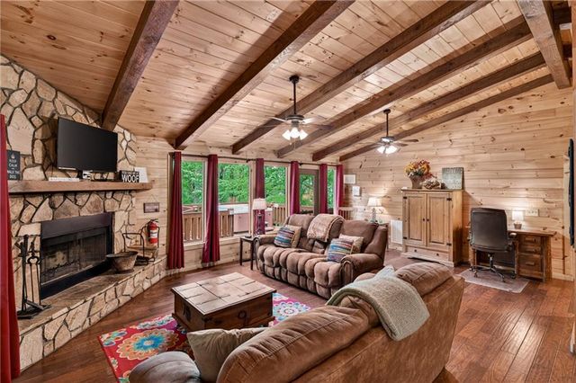 72 S Old Aska Road, Blue Ridge, GA 30513