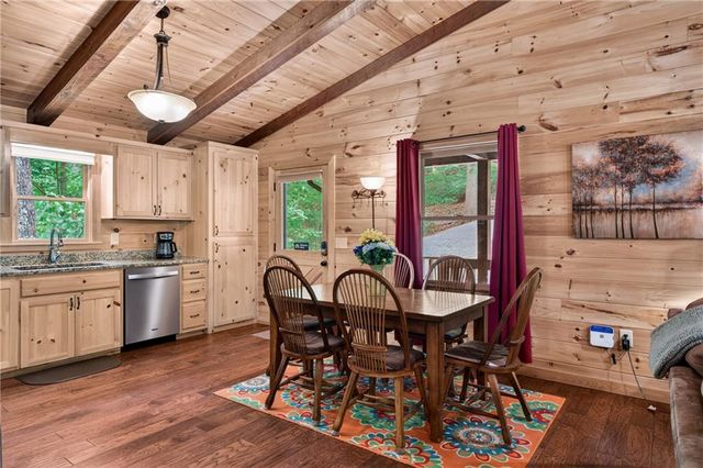 72 S Old Aska Road, Blue Ridge, GA 30513