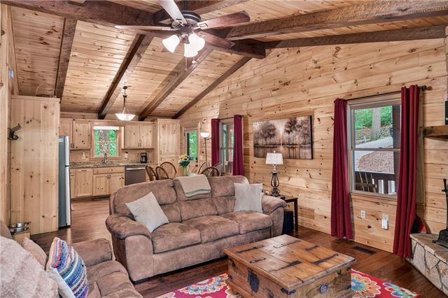 72 S Old Aska Road, Blue Ridge, GA 30513