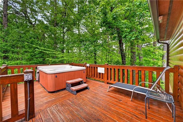 72 S Old Aska Road, Blue Ridge, GA 30513