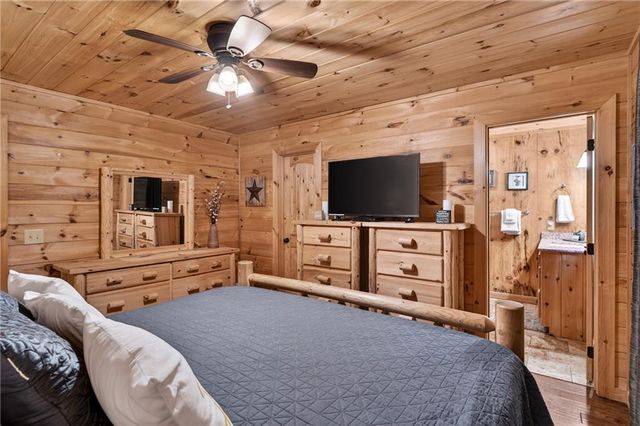 72 S Old Aska Road, Blue Ridge, GA 30513