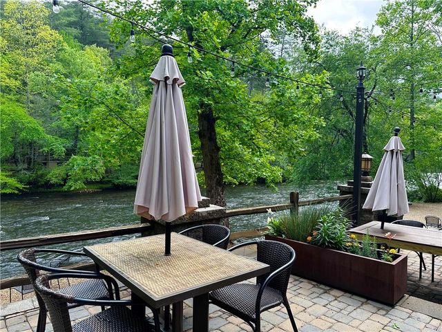 72 S Old Aska Road, Blue Ridge, GA 30513