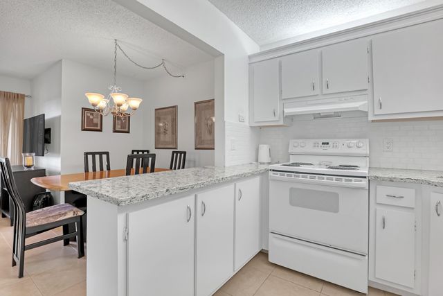 337 Pine Ridge Circle D-2, Greenacres, FL 33463