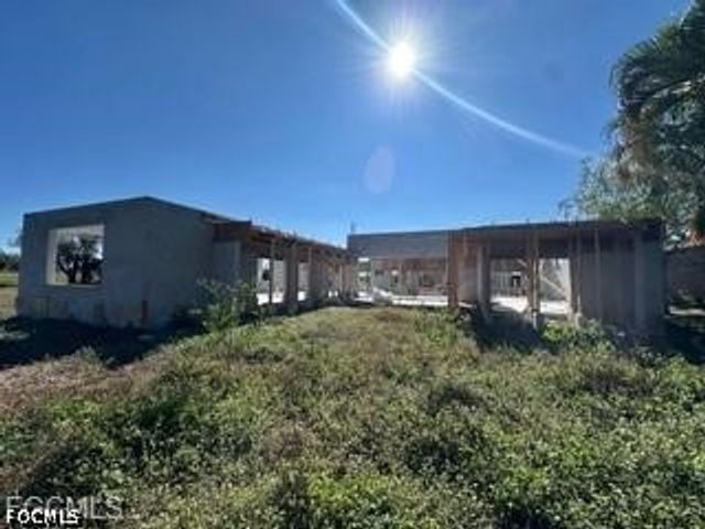 3105 NW 17th LN, Cape Coral, FL 33993