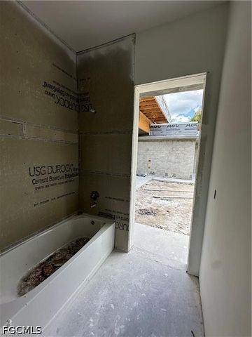 3105 NW 17th LN, Cape Coral, FL 33993