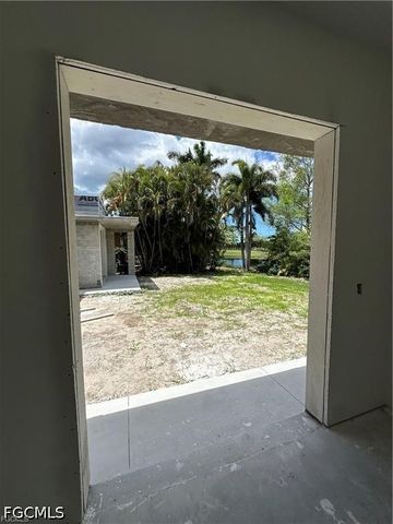 3105 NW 17th LN, Cape Coral, FL 33993