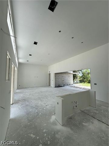 3105 NW 17th LN, Cape Coral, FL 33993