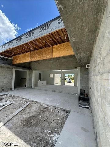 3105 NW 17th LN, Cape Coral, FL 33993