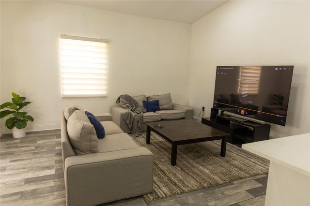 2080 SW 107th Ave, Miramar, FL 33025