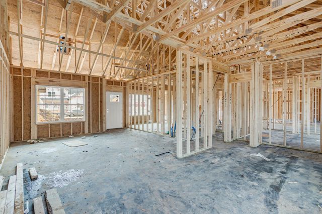 100 Centennial Lane, Columbia, TN 38401