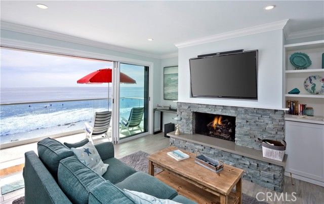 1249 Ocean Front D, Laguna Beach, CA 92651