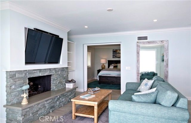 1249 Ocean Front D, Laguna Beach, CA 92651