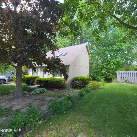 1120 Clark Street, Holland, OH 43528