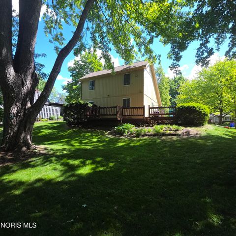 1120 Clark Street, Holland, OH 43528