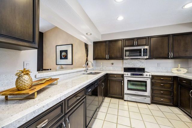 177 Desert Falls Circle, Palm Desert, CA 92211