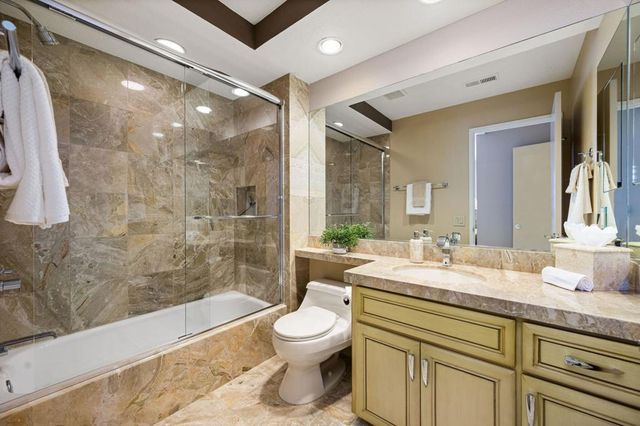 177 Desert Falls Circle, Palm Desert, CA 92211