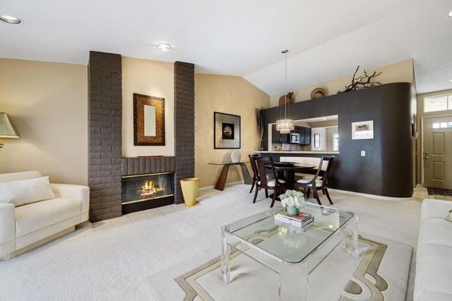 177 Desert Falls Circle, Palm Desert, CA 92211