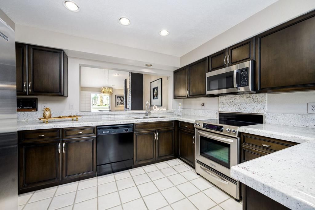 177 Desert Falls Circle, Palm Desert, CA 92211