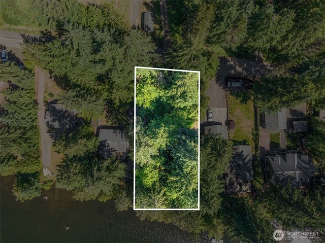 861 E Trails End Drive, Belfair, WA 98528