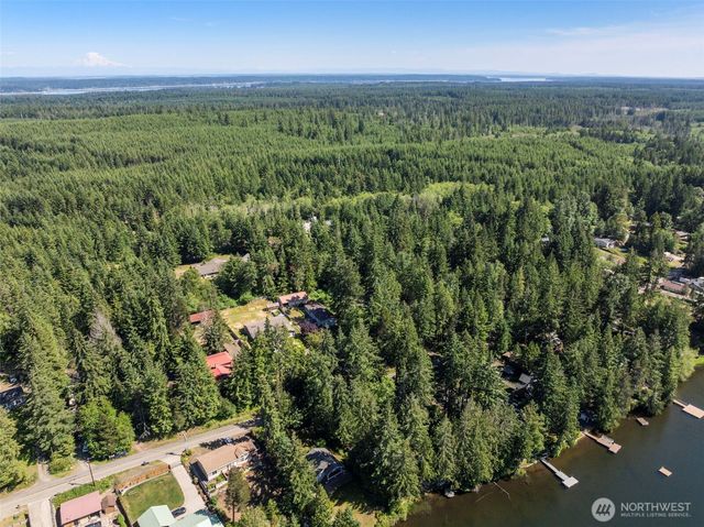 861 E Trails End Drive, Belfair, WA 98528
